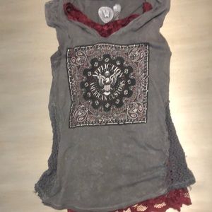 Affliction American customs cute hooded tank!!